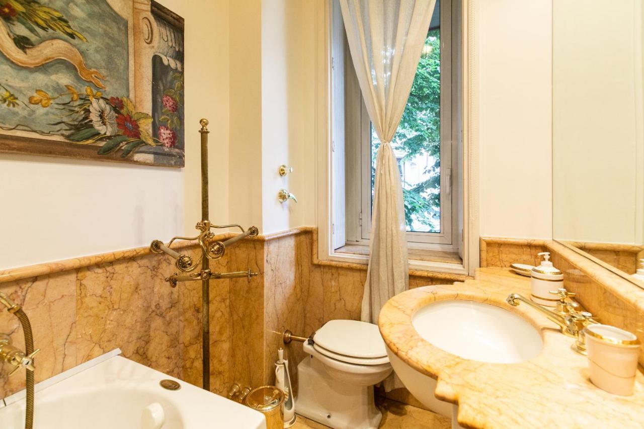 Klimt - Jacuzzi 5 Star - Luxury Design Apartment Milán Exterior foto